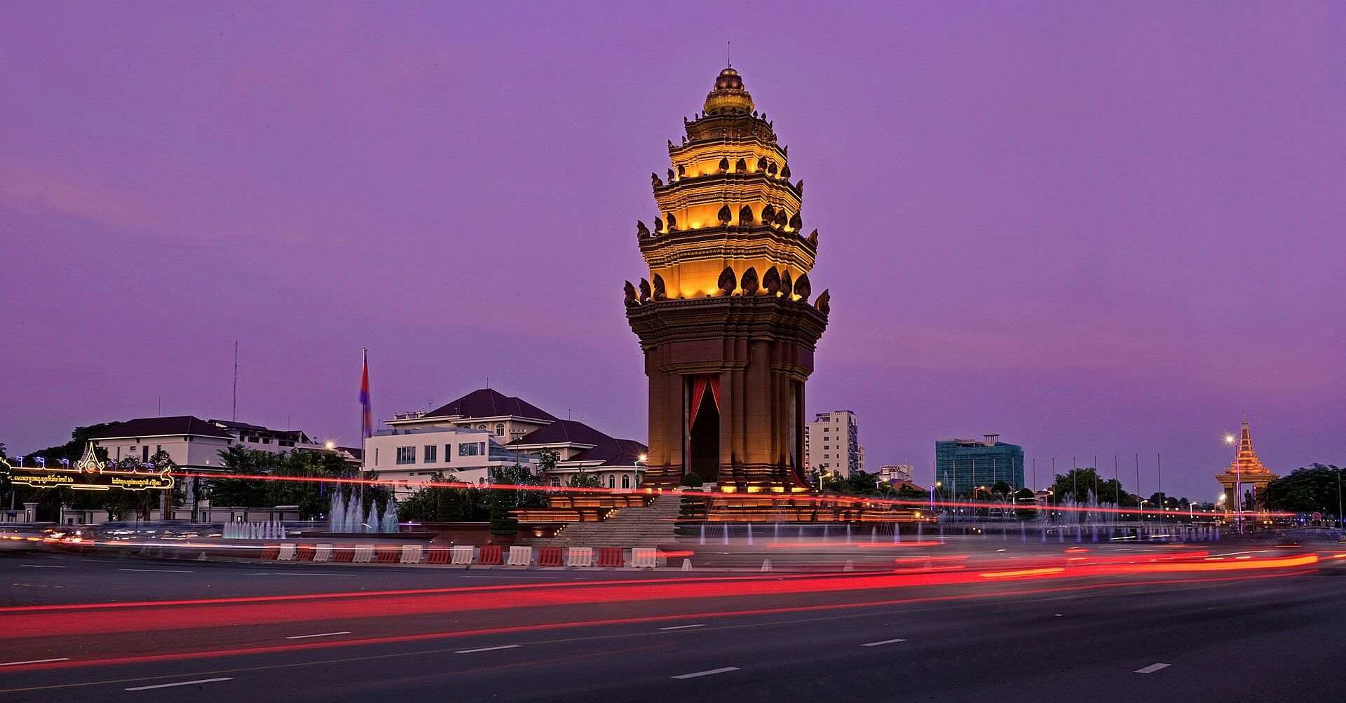 Capture the regal beauty of Phnom Penh’s cultural landmarks